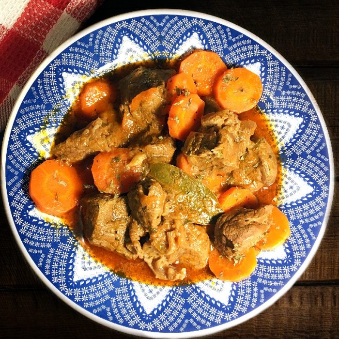 french beef and carrot stew with bay leaf and thyme