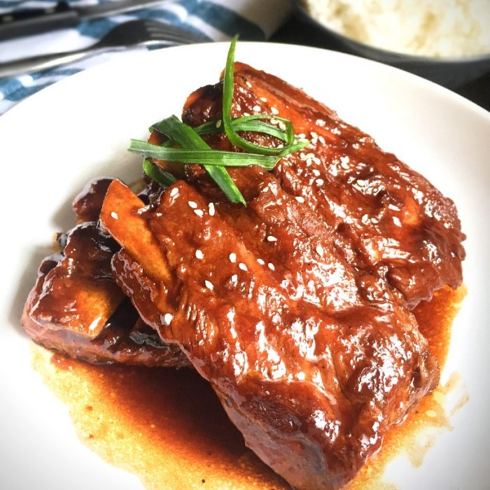 honey barbecue ribs with scallion