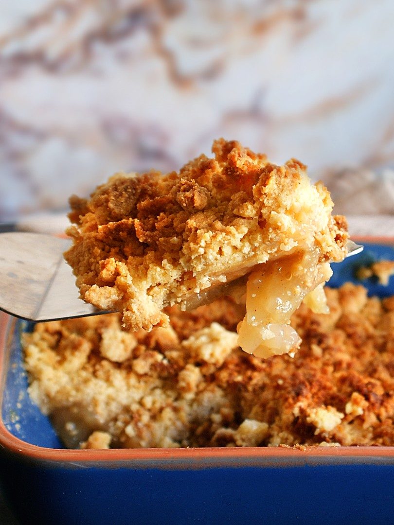 Apple Crumble Quick and Easy Recipe | Amiable Foods