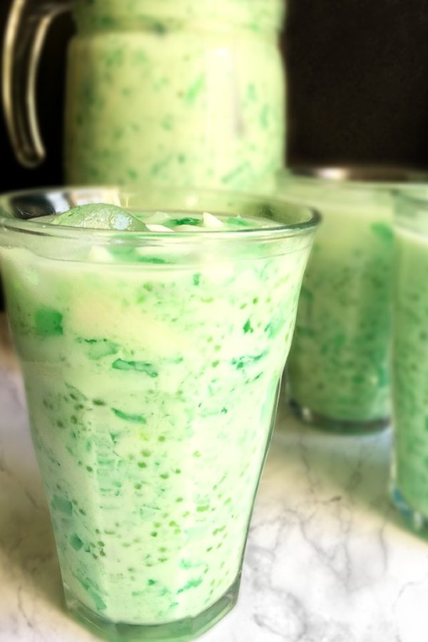 buko pandan drink in glasses with ice