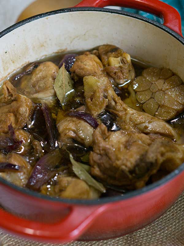 braised poultry in a pot on top of table