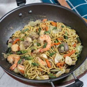 noodles in a wok